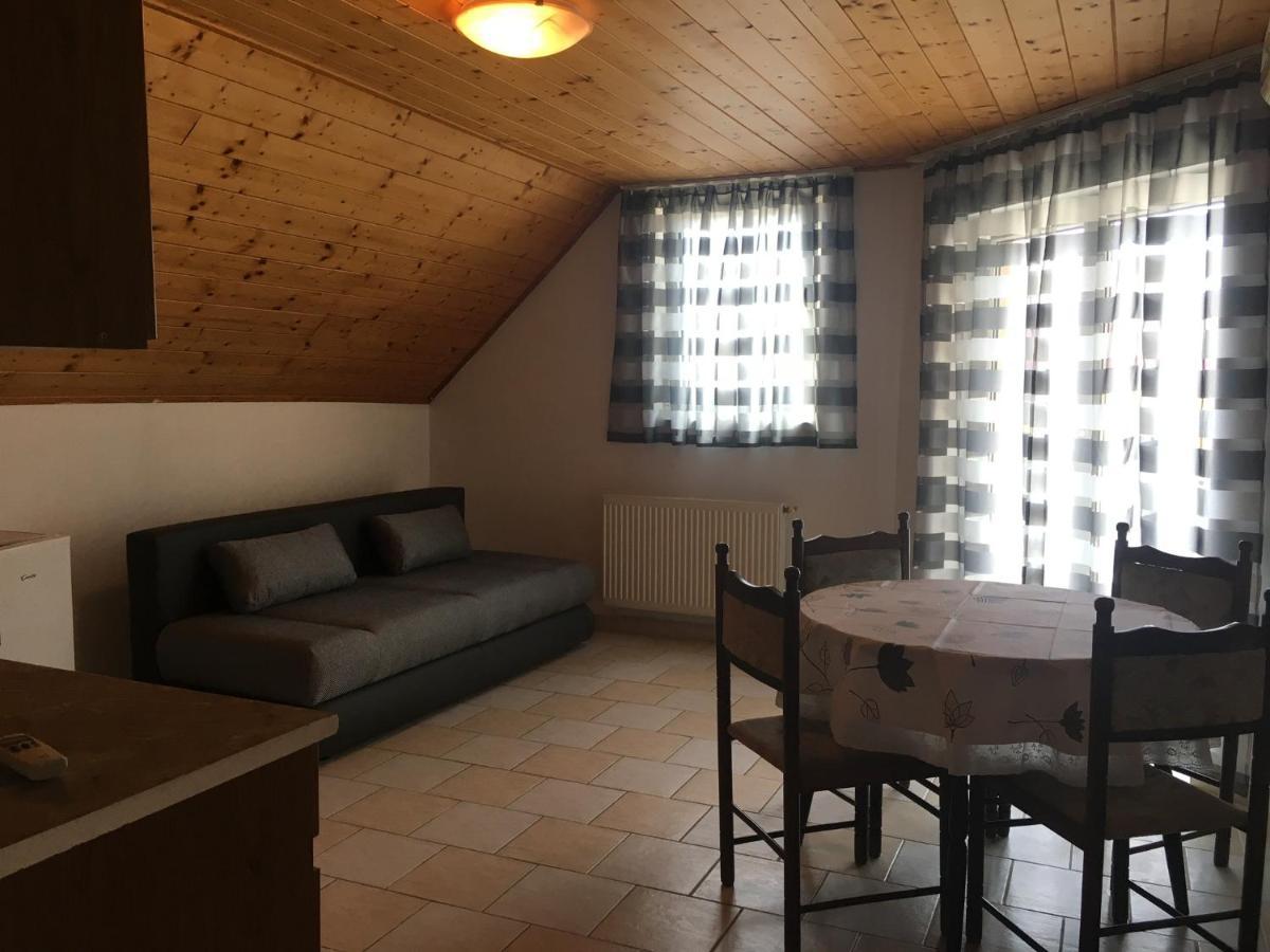 Naphaz Apartman Тисафюред Экстерьер фото