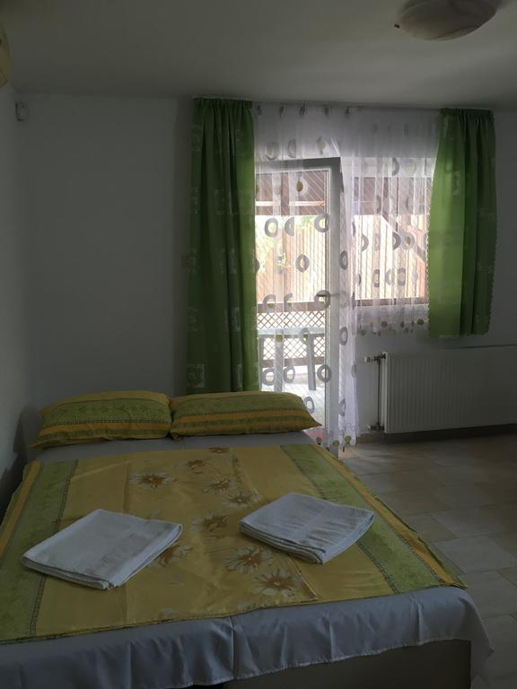 Naphaz Apartman Тисафюред Экстерьер фото