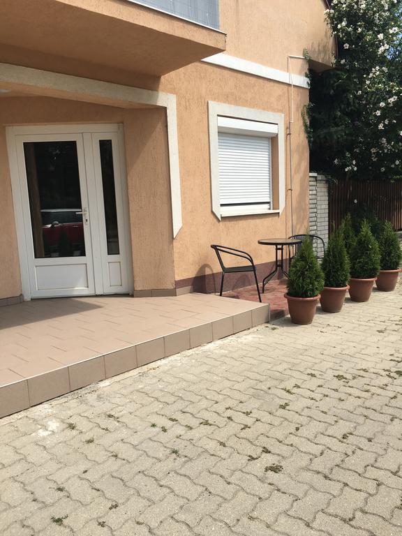 Naphaz Apartman Тисафюред Экстерьер фото